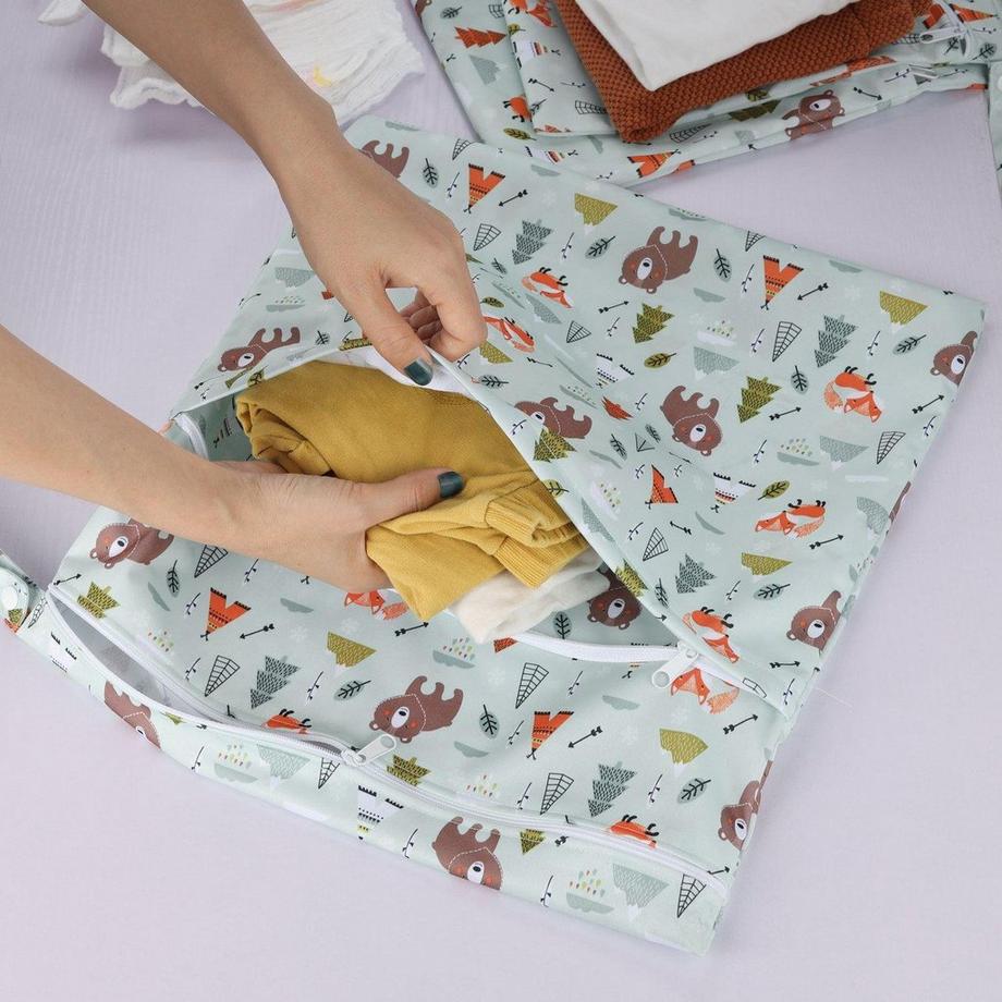 eStore  Wasserdichte Wickeltasche - Waldmotiv 