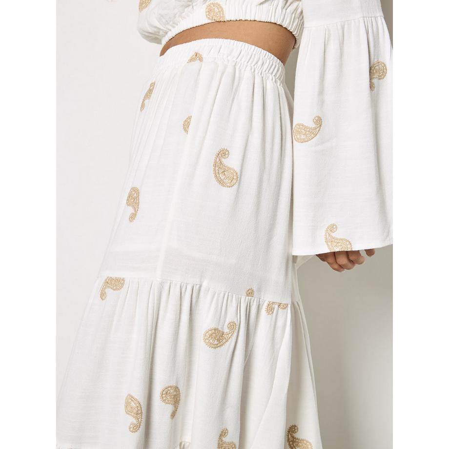 APRICOT Jupe longue à volants brodée de motifs cachemire  