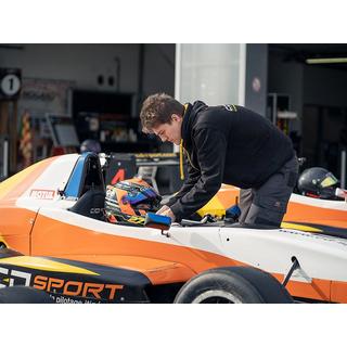 Smartbox  9 tours au volant d'une Renault Formule FR2.0 sur le circuit de Laquais - Coffret Cadeau 