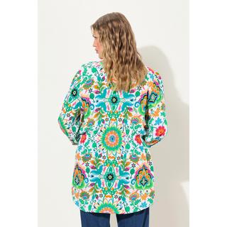 Ulla Popken  Blusa dal taglio svasato con fiori, scollo a V e maniche a 3/4 