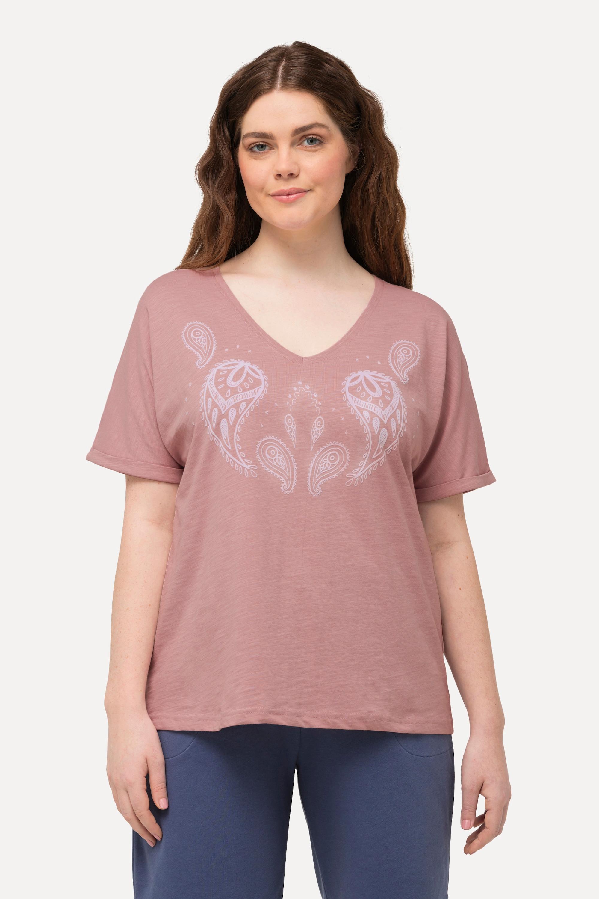 Ulla Popken  T-shirt con stampa floccata, scollo a V, mezze maniche e cotone biologico 