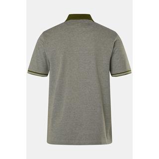 JP1880  Maglia polo in piqué con applicazione e mezze maniche, fino alla tg. 8XL 