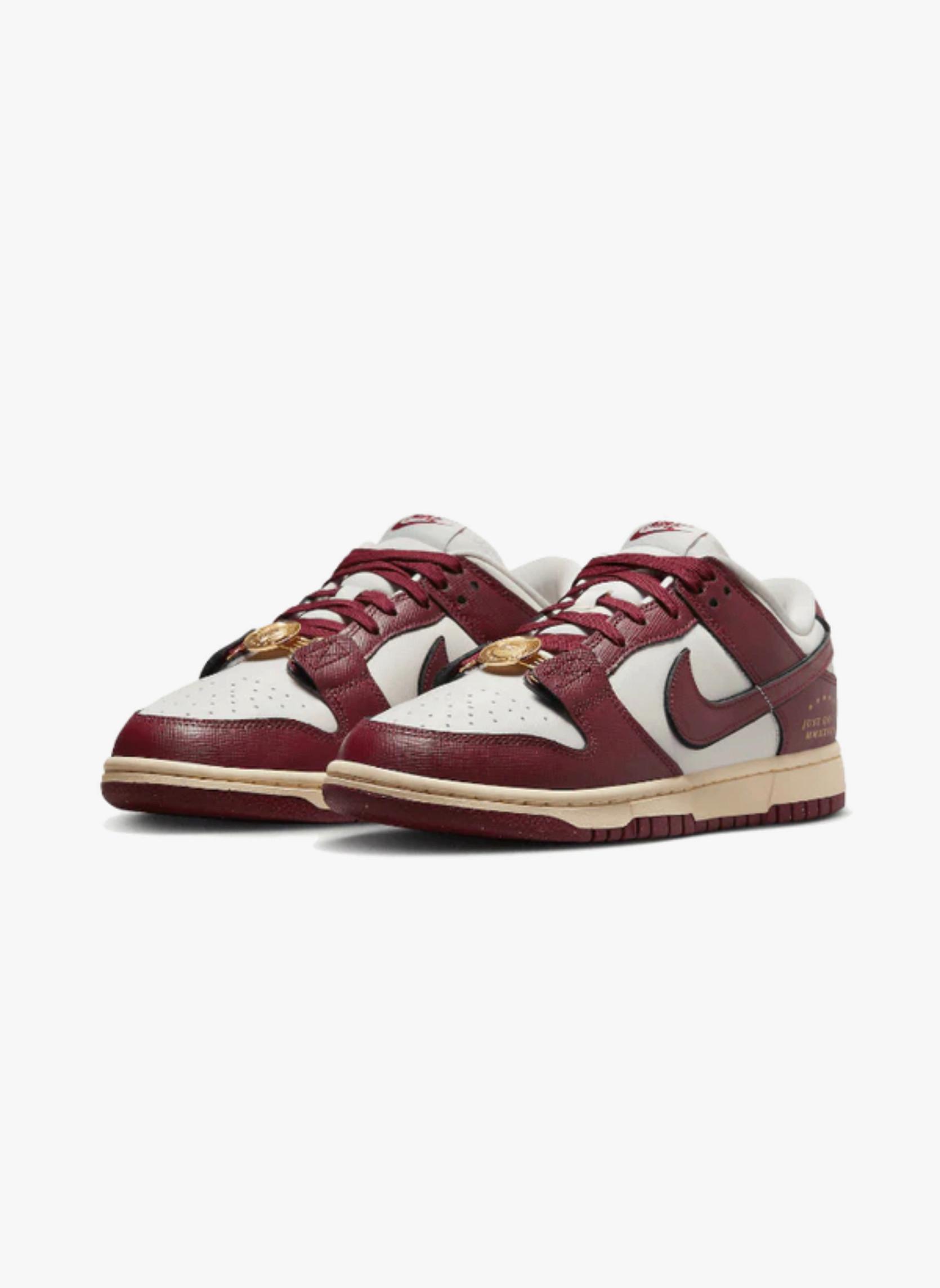 NIKE  Dunk Low SE Sail Team Red 