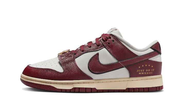 NIKE  Dunk Low SE Sail Team Red 