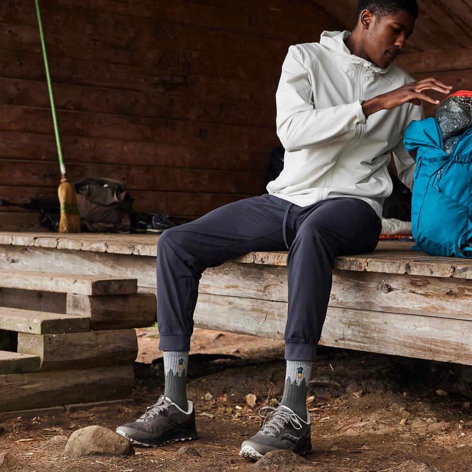 Darn Tough Vermont  Calze lunghe mid peso in lana merino senza cuciture per trekking 