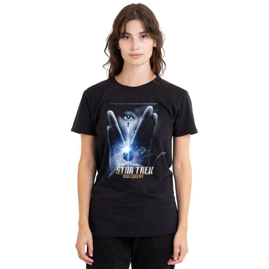 Star Trek  Discovery Begins T-Shirt 