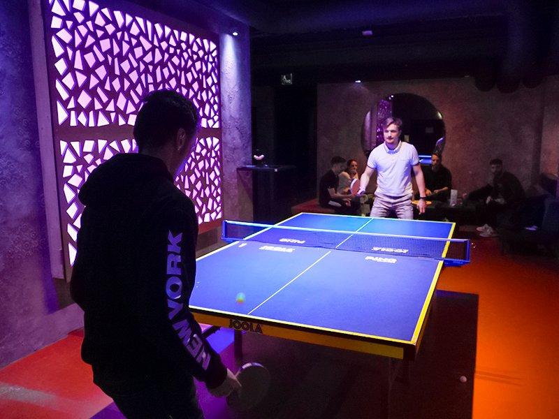 Smartbox  2 Stunden Ping-Pong mit Pizza und Getränken für 2 Personen - Geschenkbox 