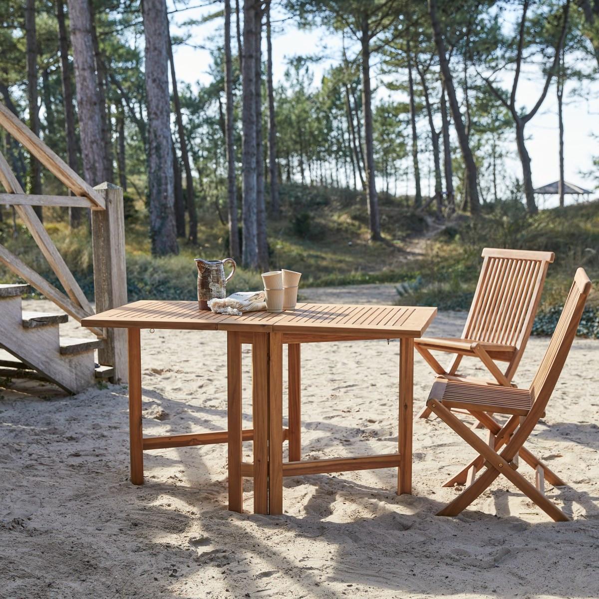 Tikamoon Table de jardin pliable en acacia massif 2/4 pers. Capri  