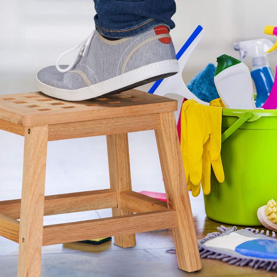 B2X  Tritthocker Walnuss 