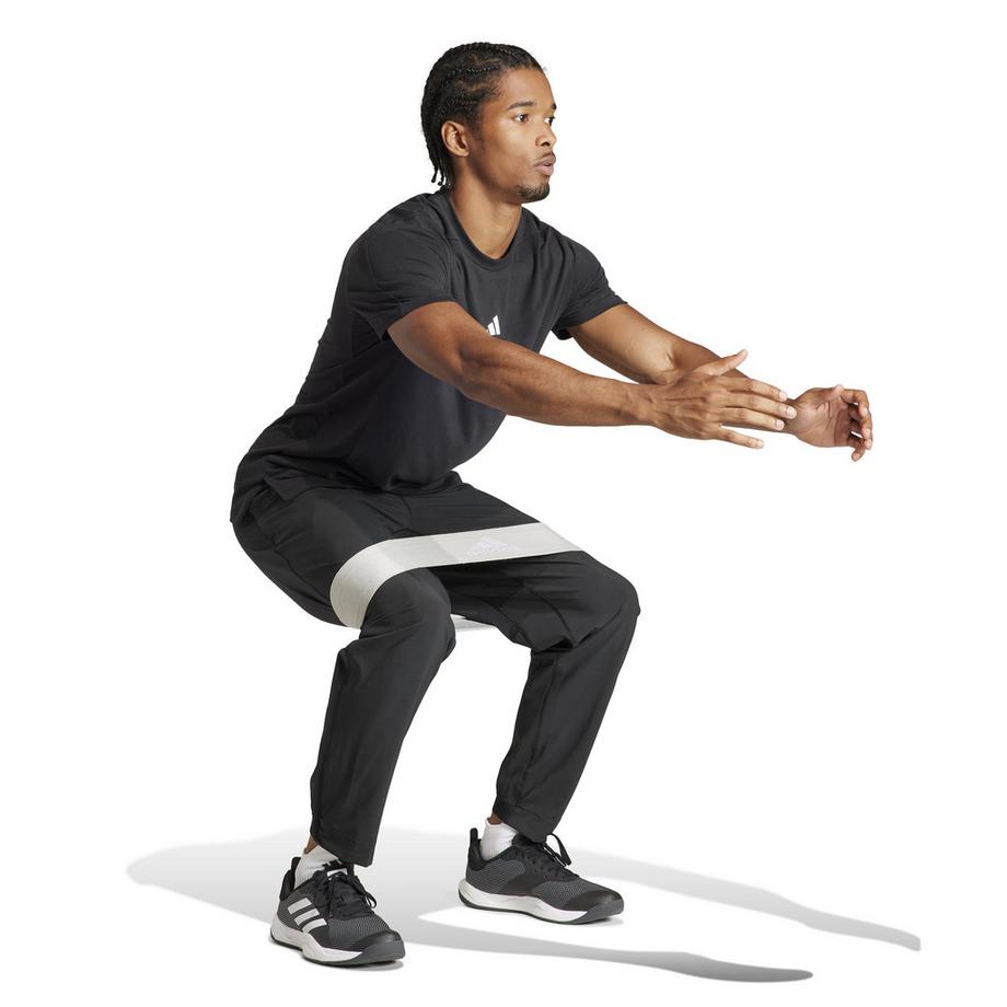 adidas  Tuta da jogging in tessuto adidas Train Essentials 