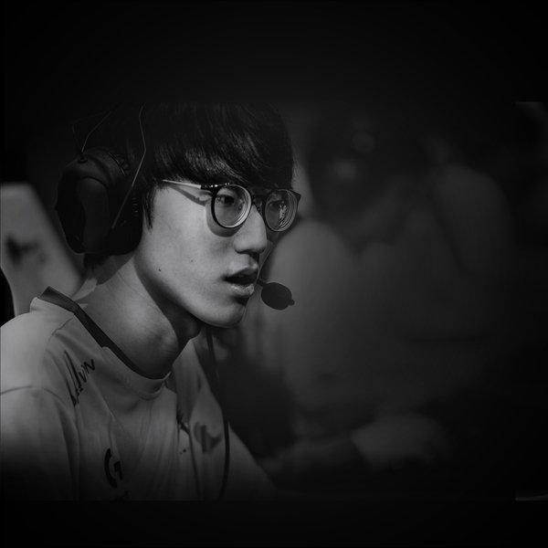 logitech G  G Pro X Superlight souris Droitier RF sans fil 25600 DPI 