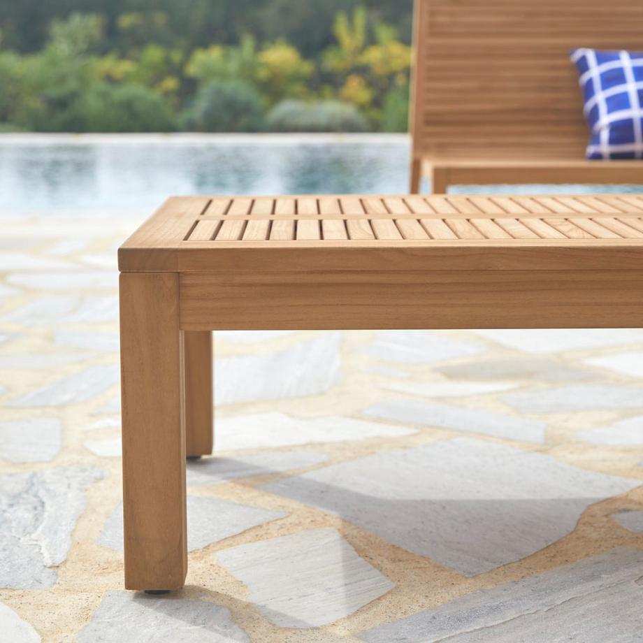 Tikamoon Garten-Couchtisch Teo aus massivem Teakholz  