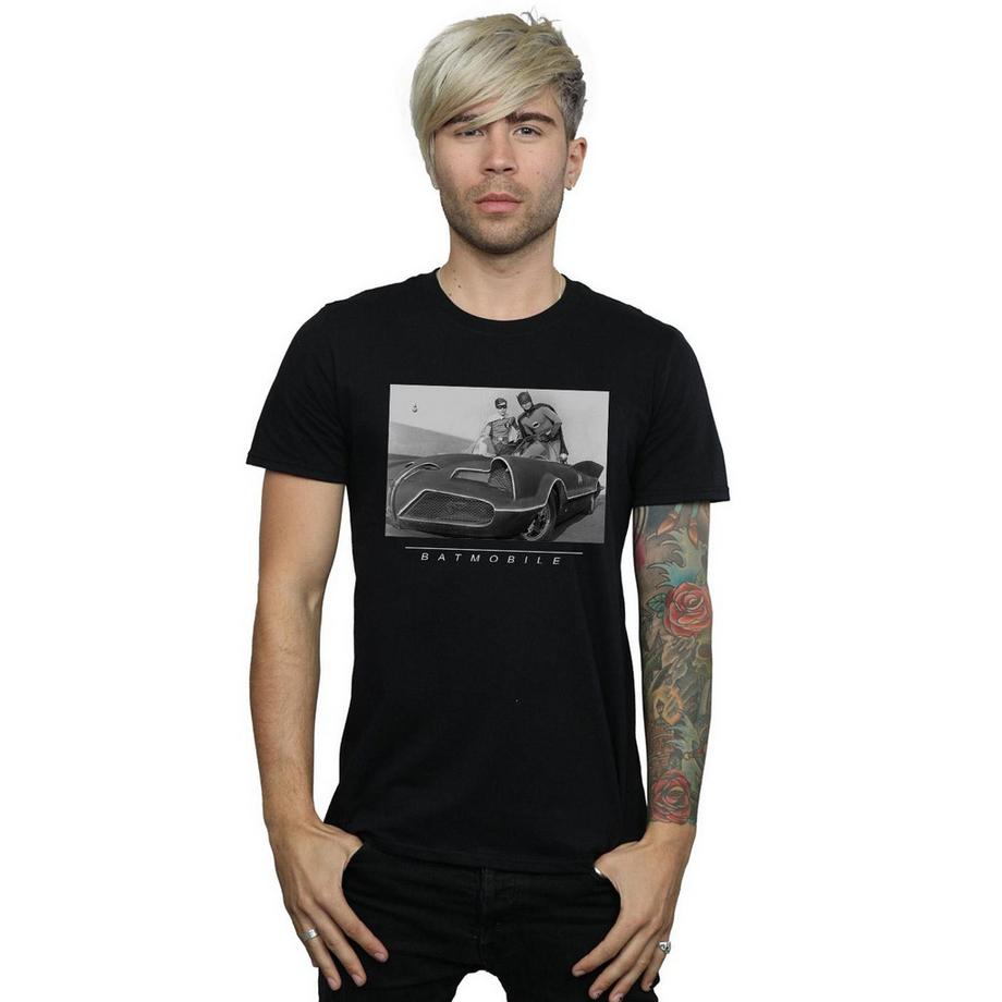 DC COMICS Batman TV Series Batmobile T-Shirt  