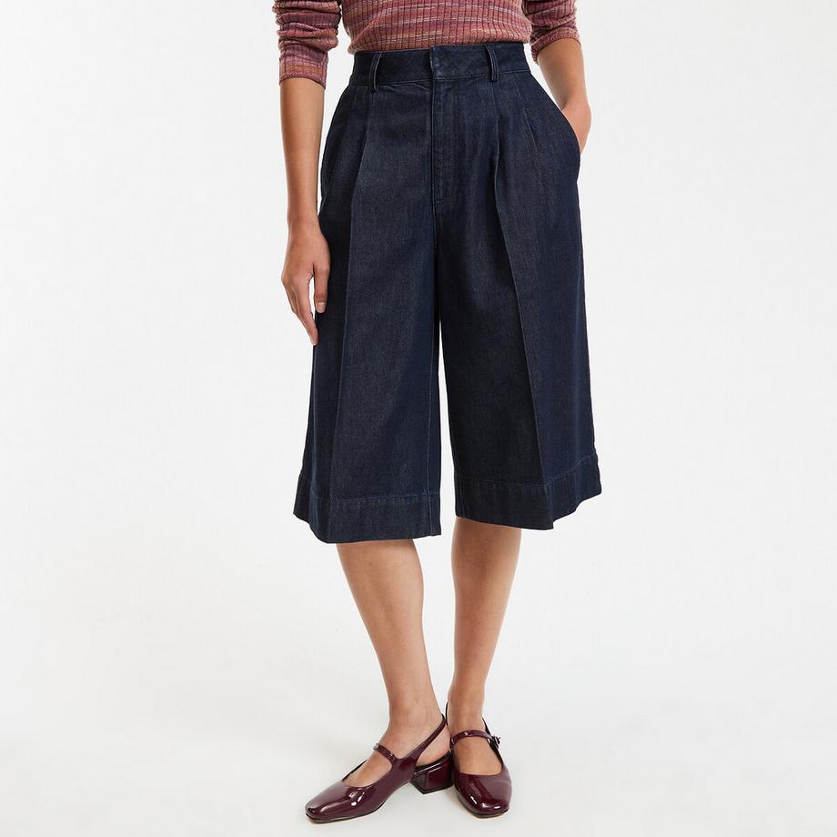 Bermudas mit Bundfalten