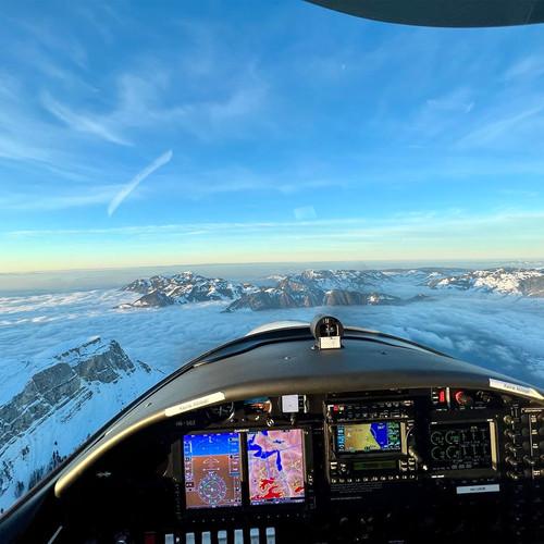 Image of Schnupperflug In Zürich/zug - 30 Minuten Selber Fliegen (für 1 Person) Unisex