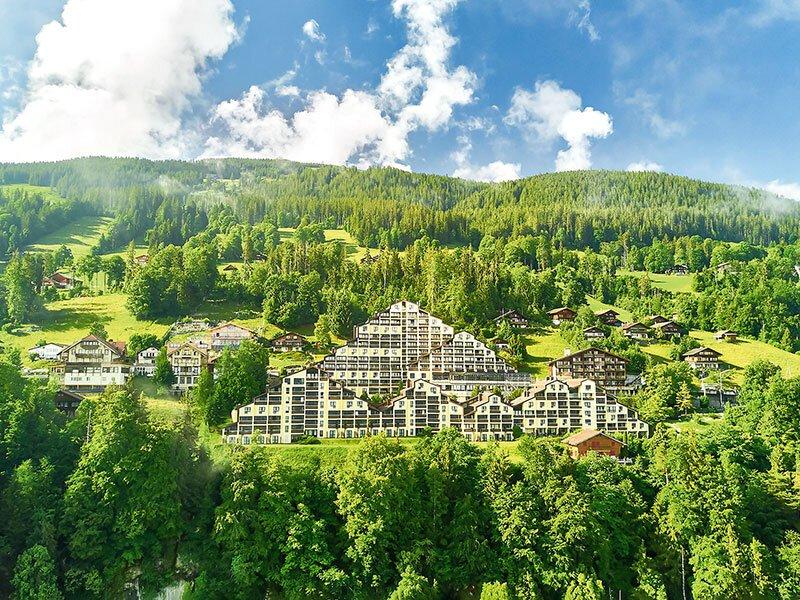 Smartbox  Relax in Svizzera con 1 notte di benessere in hotel selezionati - Cofanetto regalo 