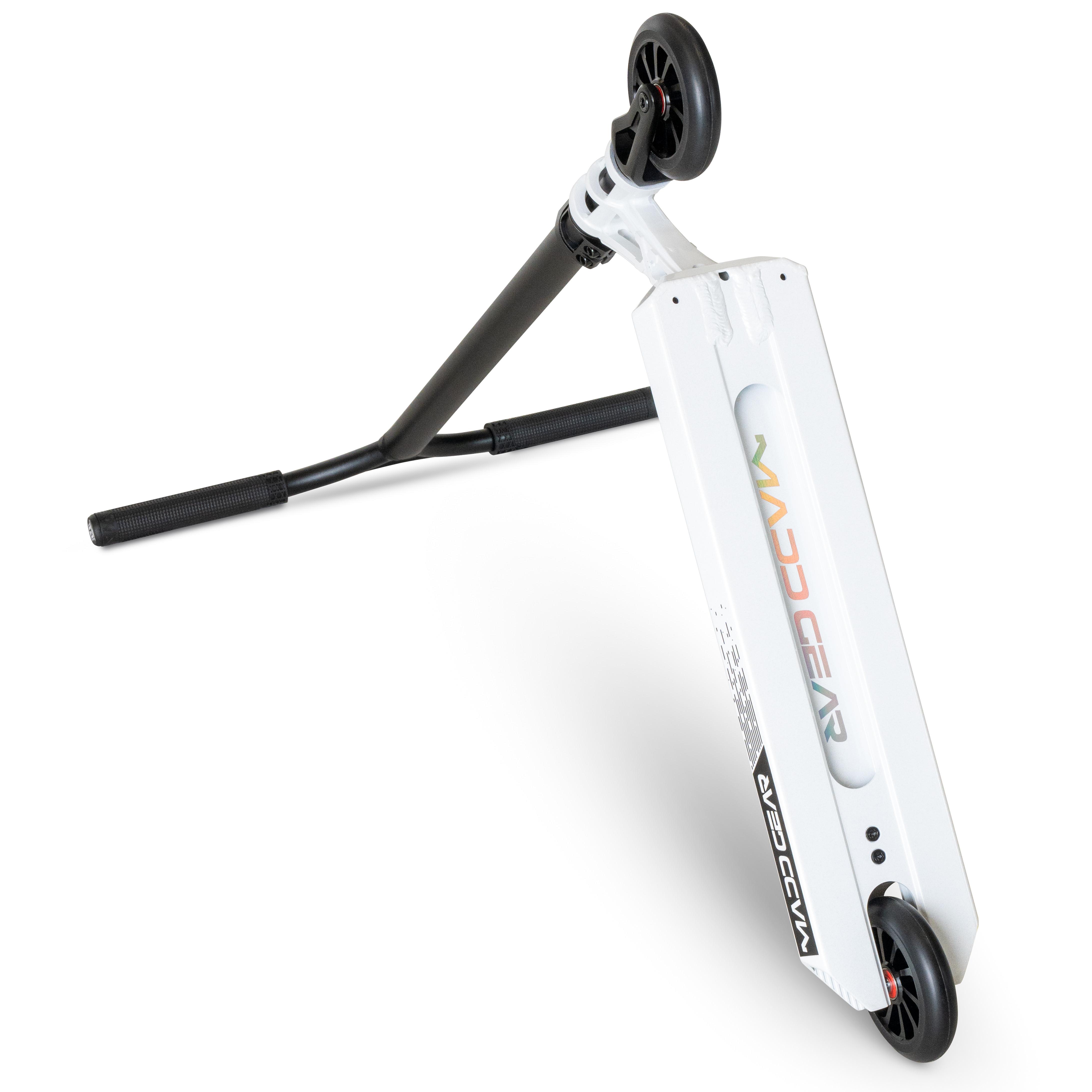 Madd Gear  Freestyle MGX 500 blanc Pearl 