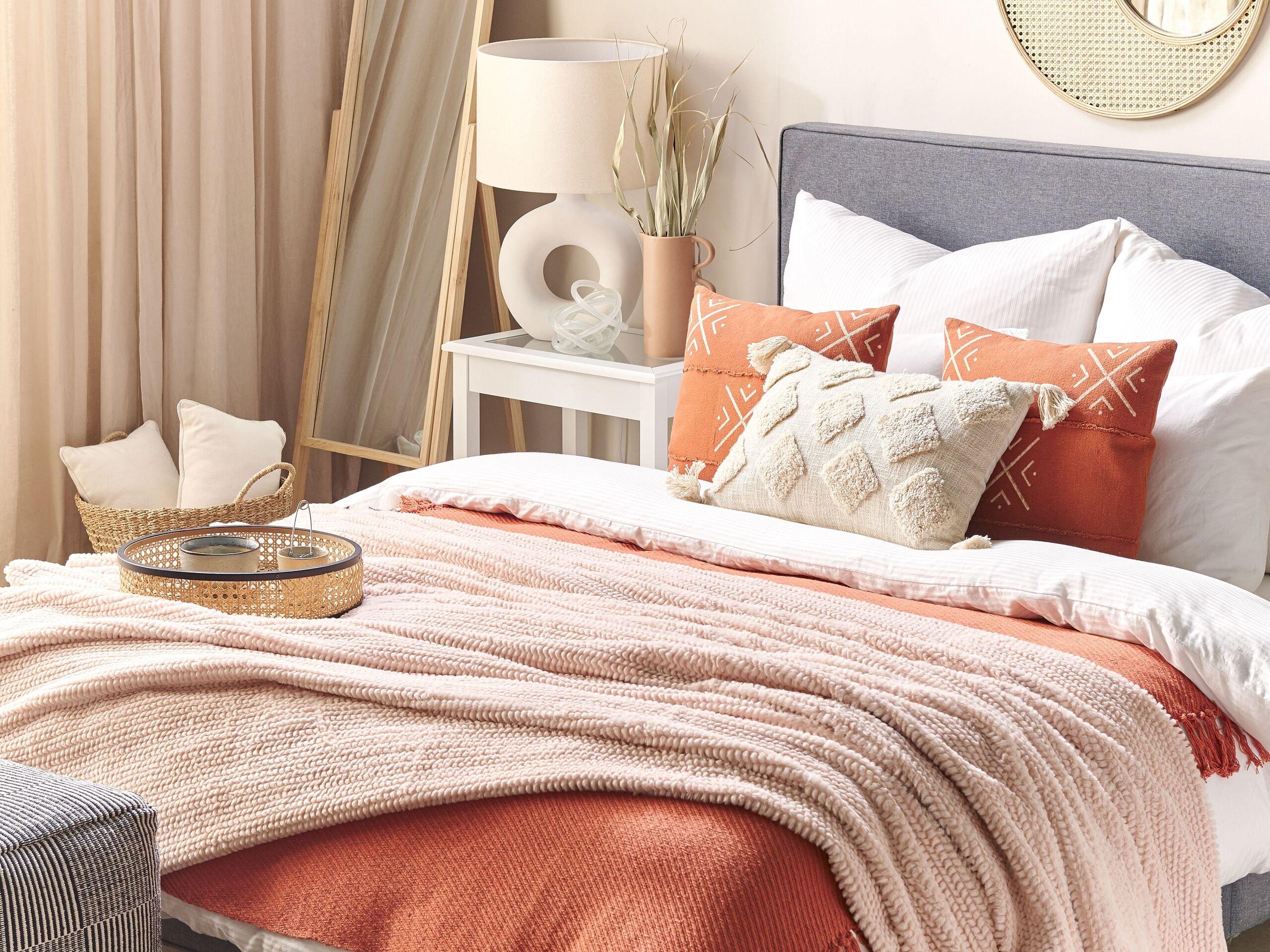 Beliani BJAS Couverture Polaire en Polyester  