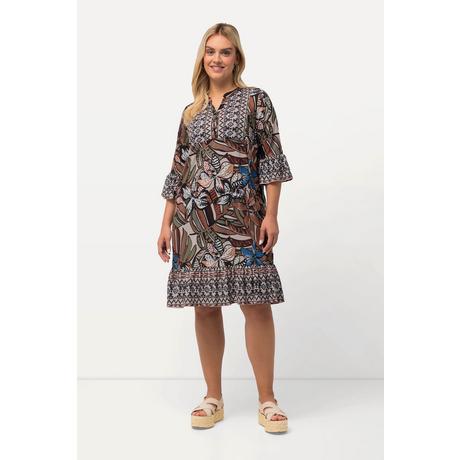 Ulla Popken  Robe mini coupe trapèze, décolleté en V, manches 3/4 et volants 