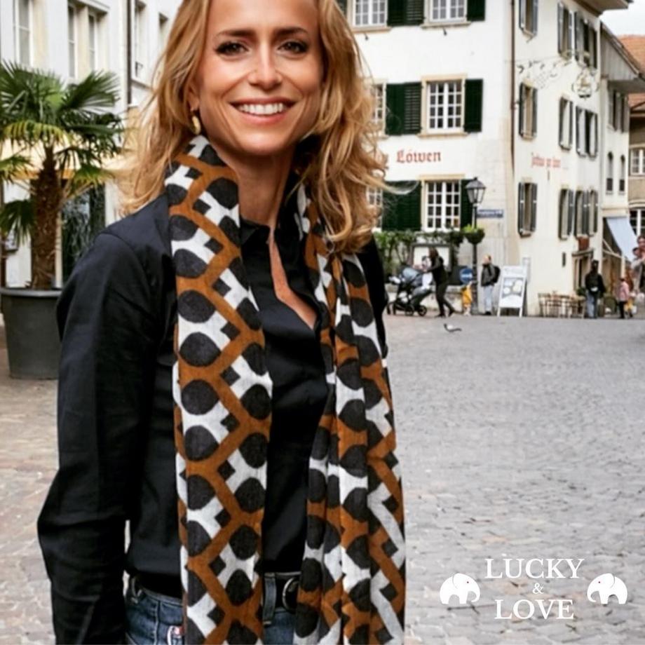 LUCKY & LOVE Shaluli Merino Schal  