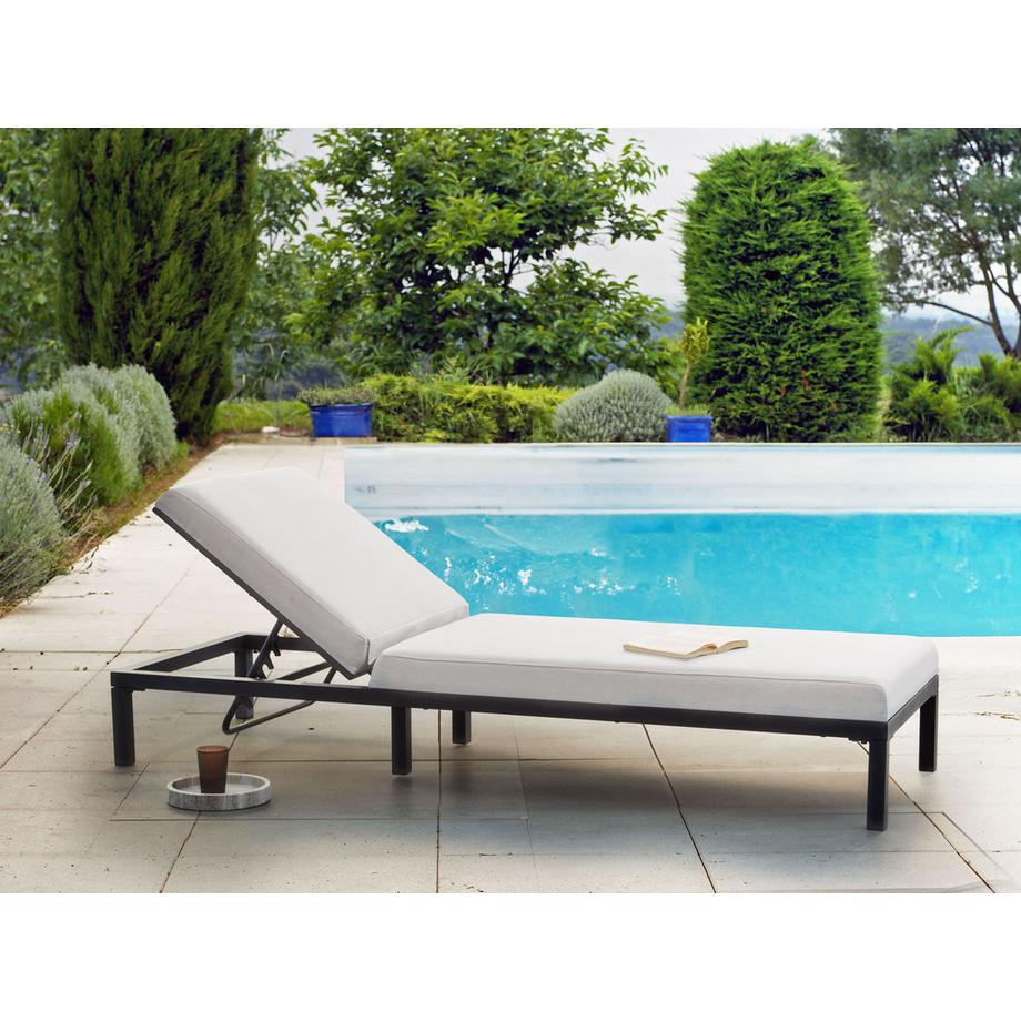 Beliani Sonnenliege mit Kissen aus Aluminium  LARIANO  