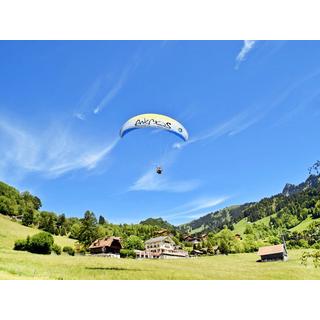 Smartbox  Volo in parapendio biposto nella Gruyère per 1 persona - Cofanetto regalo 