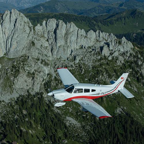 Image of Rundflug Über Gruyère - 40 Minuten (für 2 Personen) Unisex