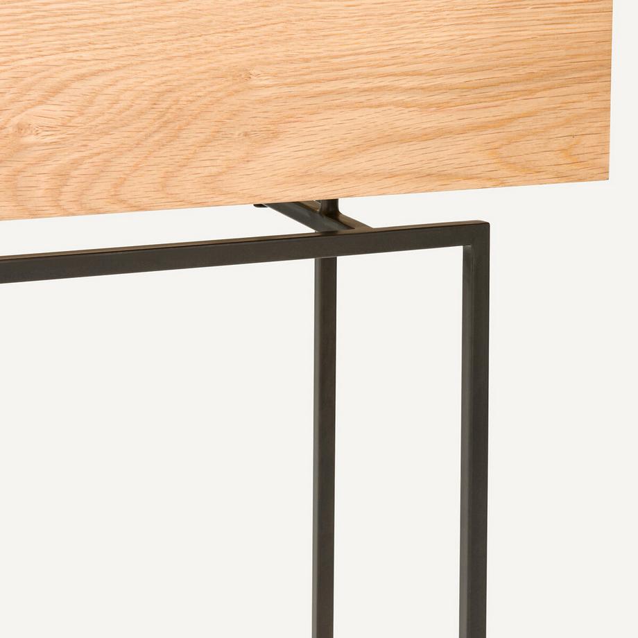 AM.PM Konsole aus Eichenfurnier  