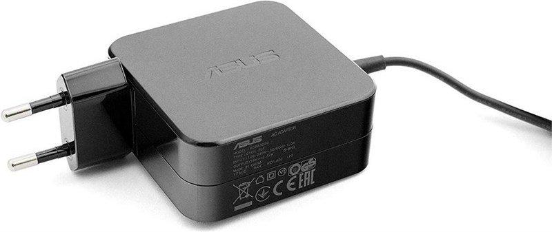 ASUS  AC ADAPTER 45W 19V -2.37 A 