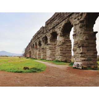 Smartbox  Visite guidée des aqueducs de la Rome antique et dégustation pour 2 - Coffret Cadeau 