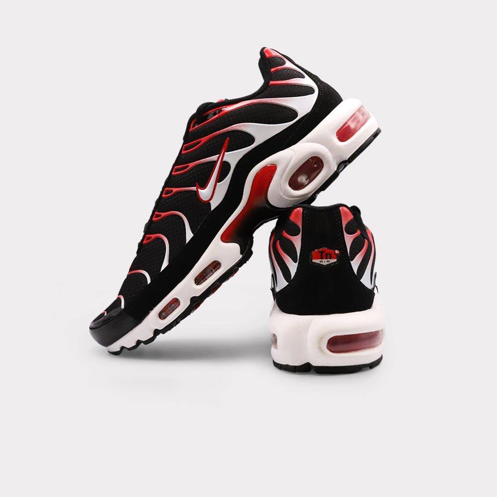 NIKE  Air Max Plus - University Red 