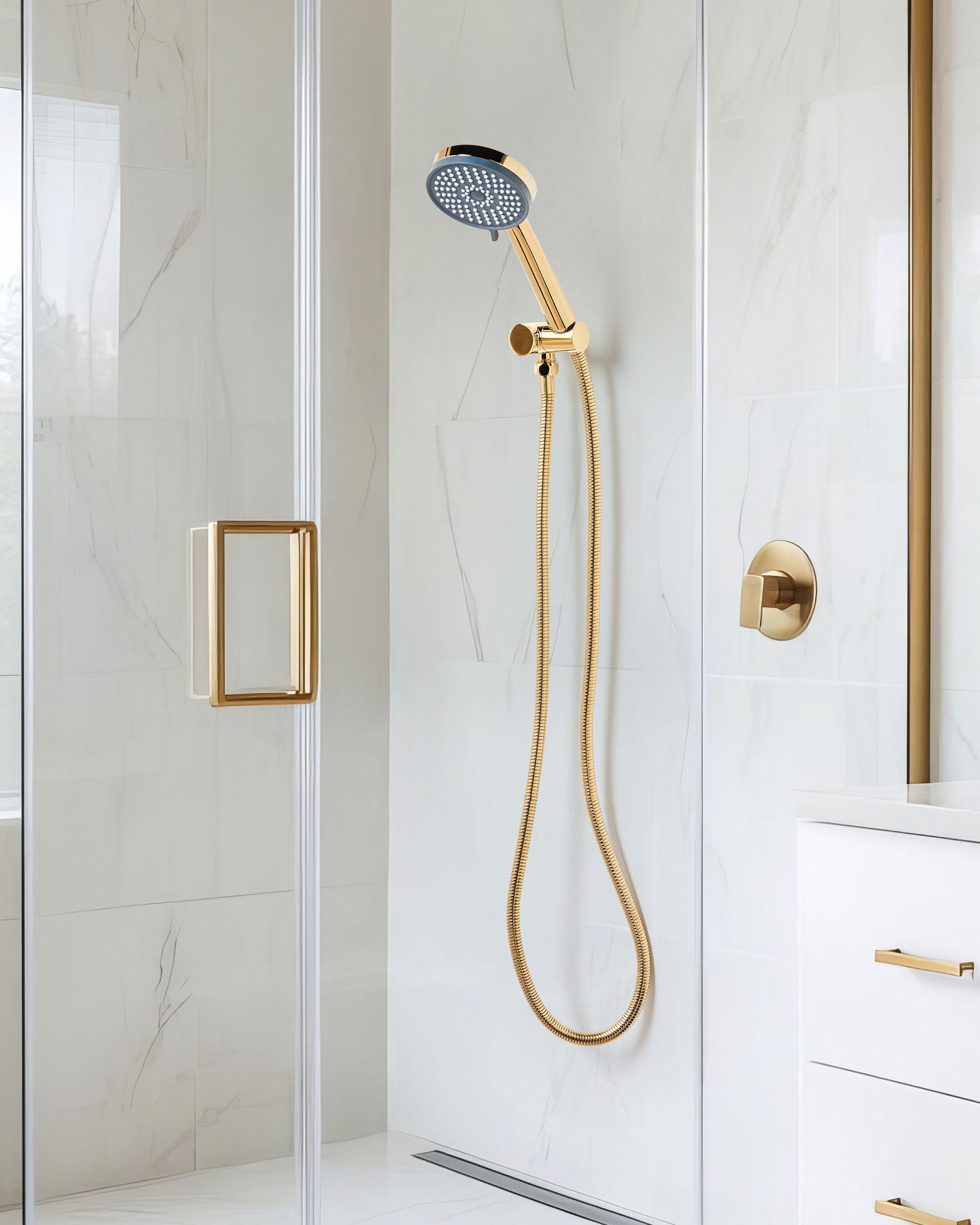 Beliani Kit de pommeau de douche avec tuyau flexible en ABS (matière synthétique durable) Traditionnel SURIPA  