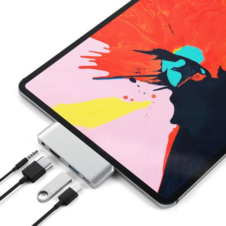 SATECHI  USB-C Mobile Pro Hub 
