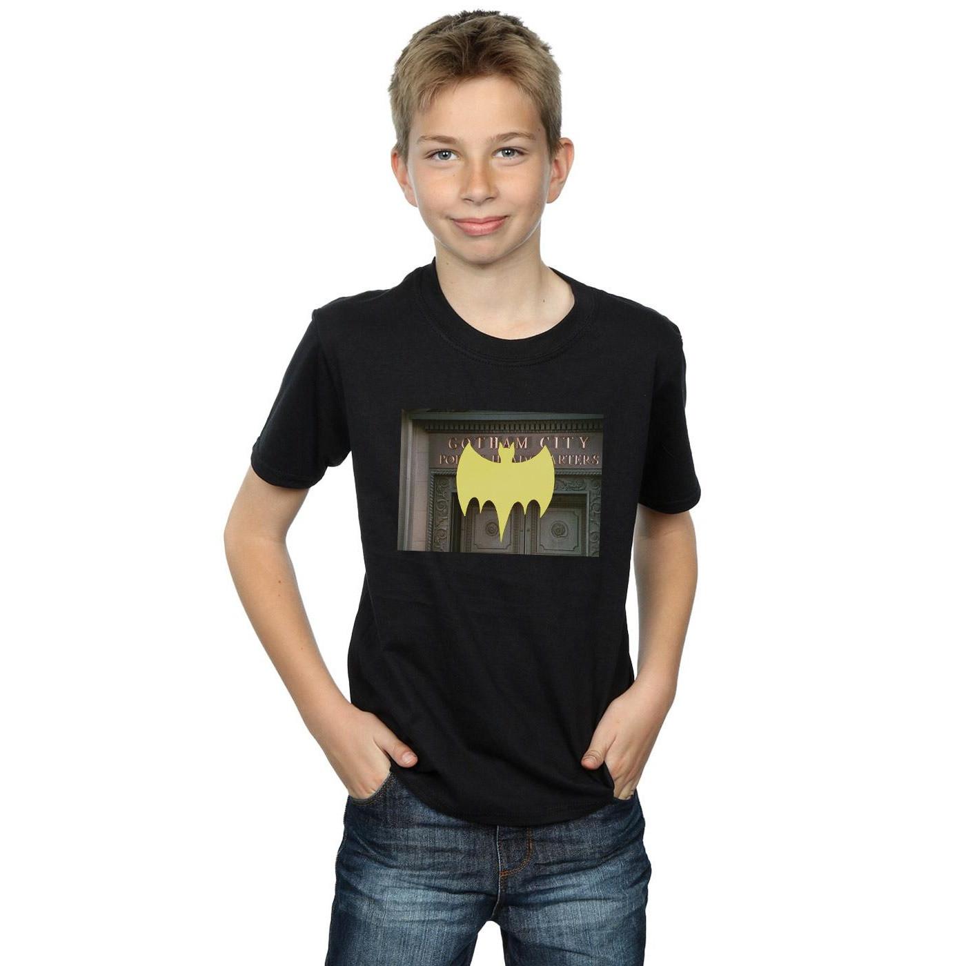 DC COMICS  Batman TV Series Gotham City TShirt 