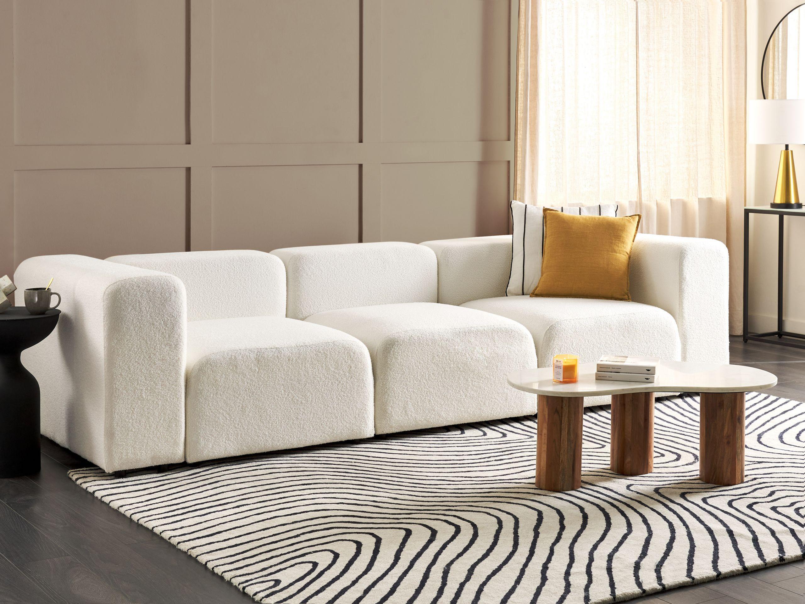 Beliani 3 Sitzer Sofa aus Bouclé Modern FALSTERBO  