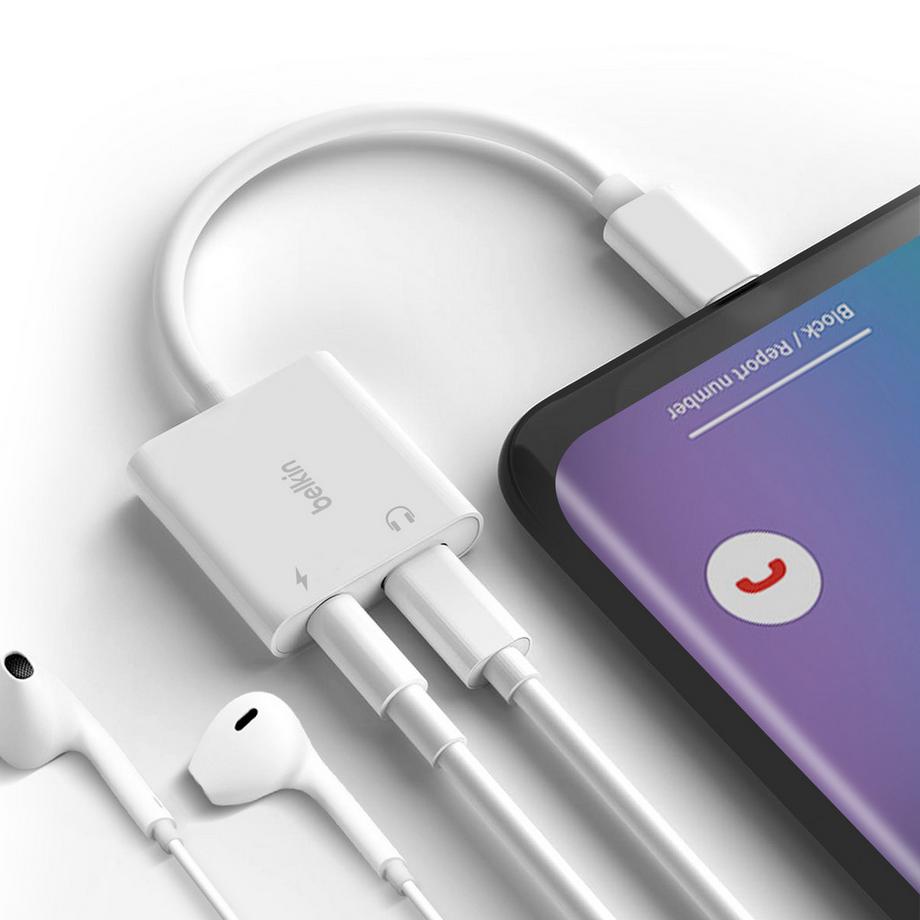 belkin  Belkin Audio- und Ladeadapter Weiß 