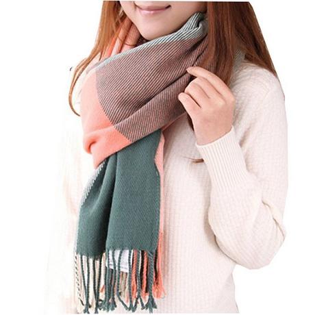 Only-bags.store Karierter quadratischer Schal mit Fransen  