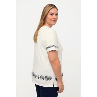 Ulla Popken  T-shirt oversize à broderie, col tunisien et manches courtes 