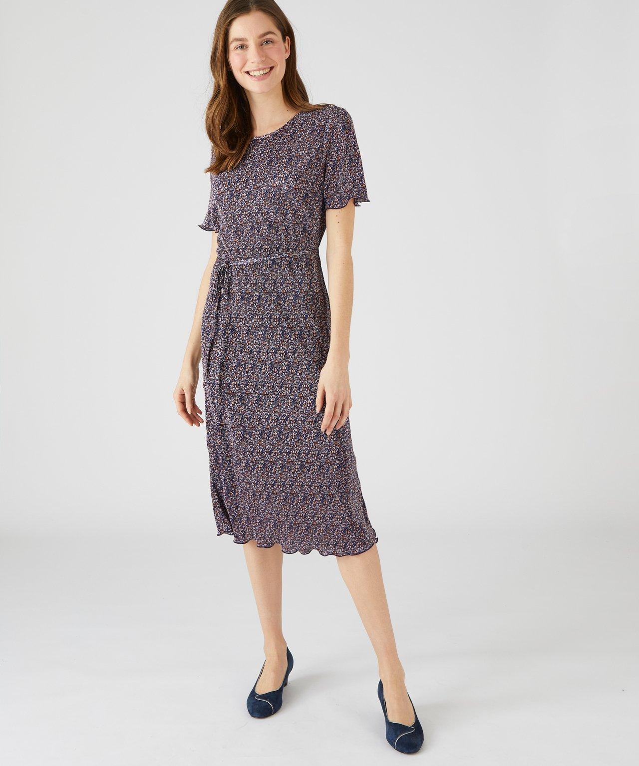 Image of Kleid Mit Kurzem Arm Und Permanentplissee. Damen Blau 38