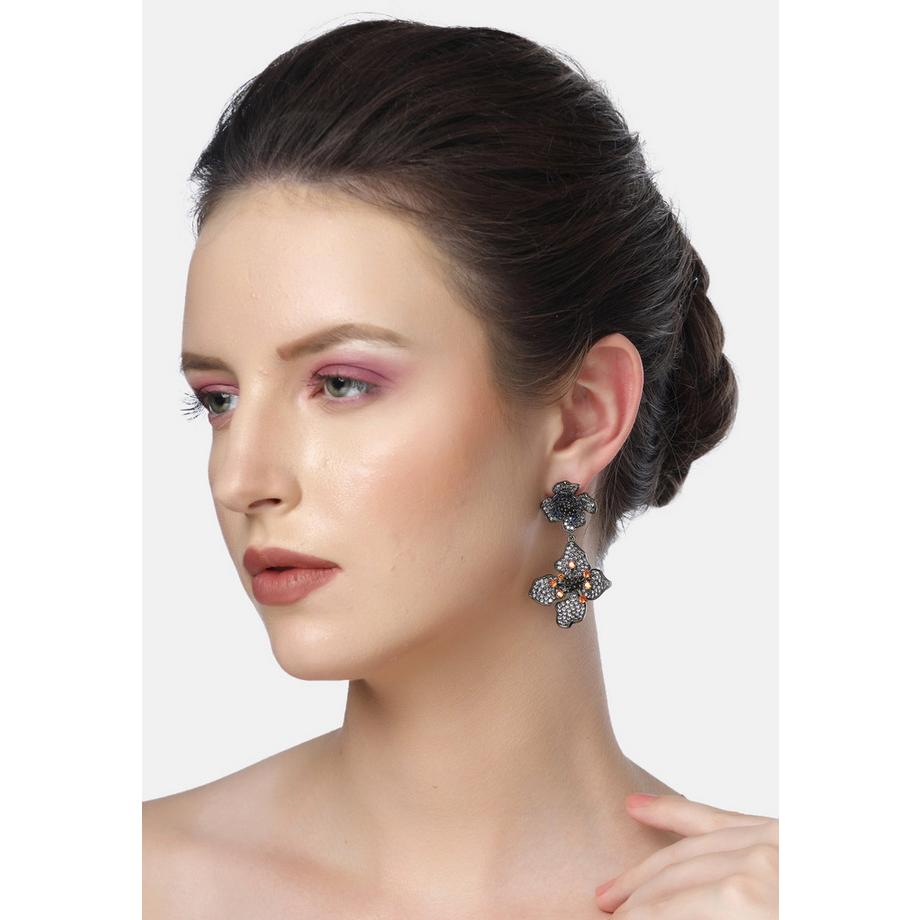AVANT-GARDE PARIS  Diva Zweistufige Florale Tropfenohrringe 