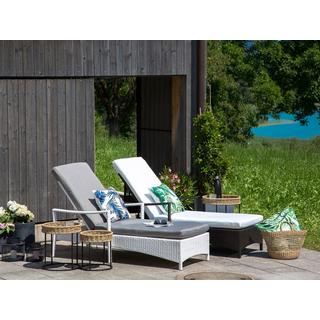 Beliani Sonnenliege mit Kissen aus PE Rattan Klassisch VASTO  