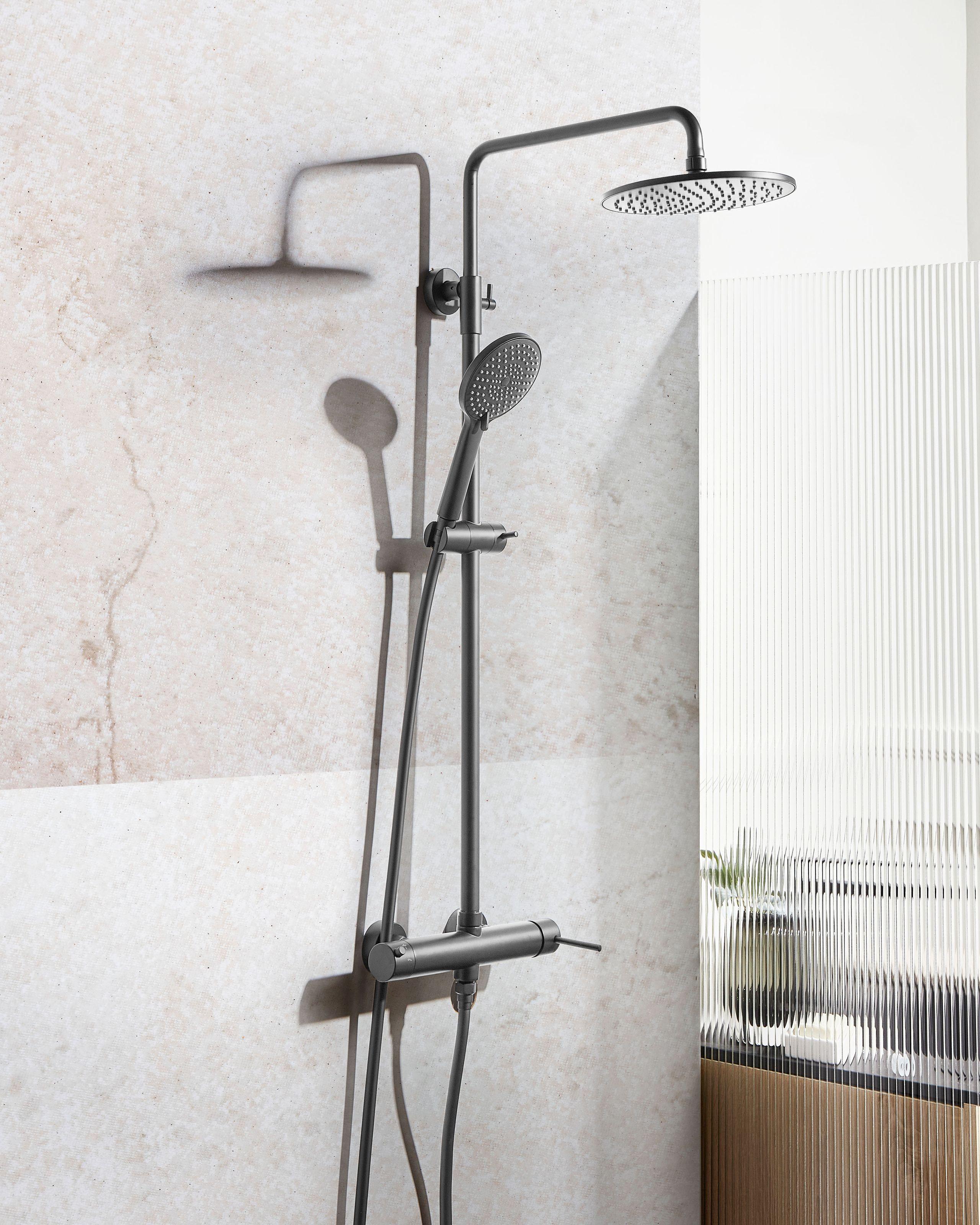 Beliani Duschsystem mit Mischbatterie und Regenbrause aus Messing Modern PUYEHUE  