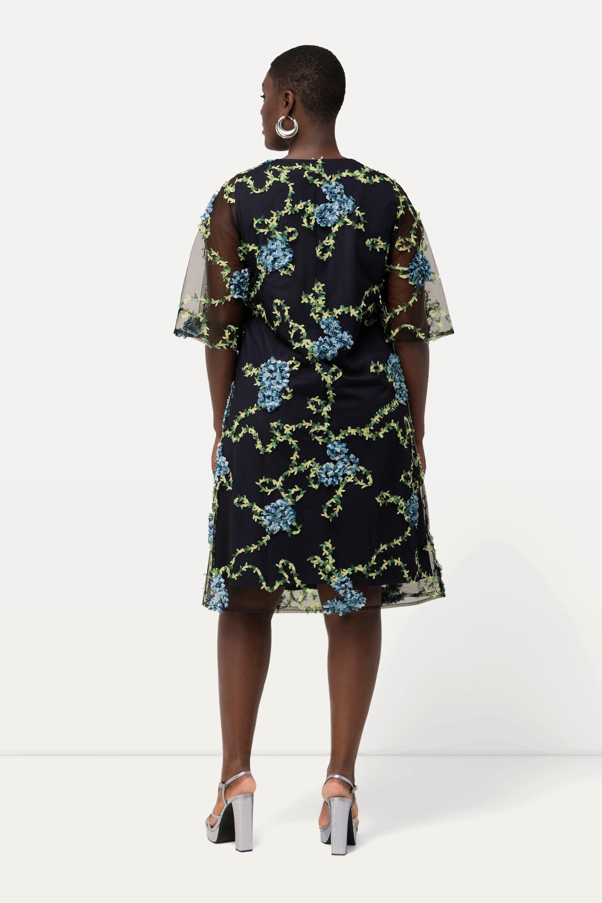 Ulla Popken Robe Broderie Florale Coupe Évasée Col V Manches Courtes  