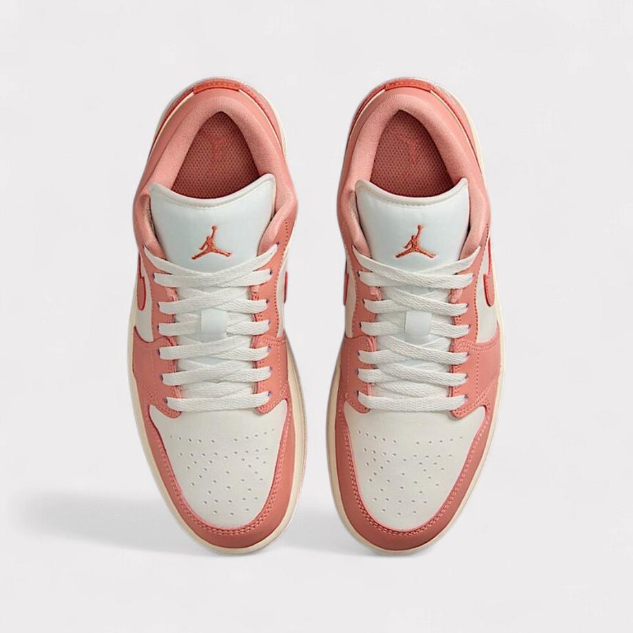 NIKE  Air Jordan 1 Low 