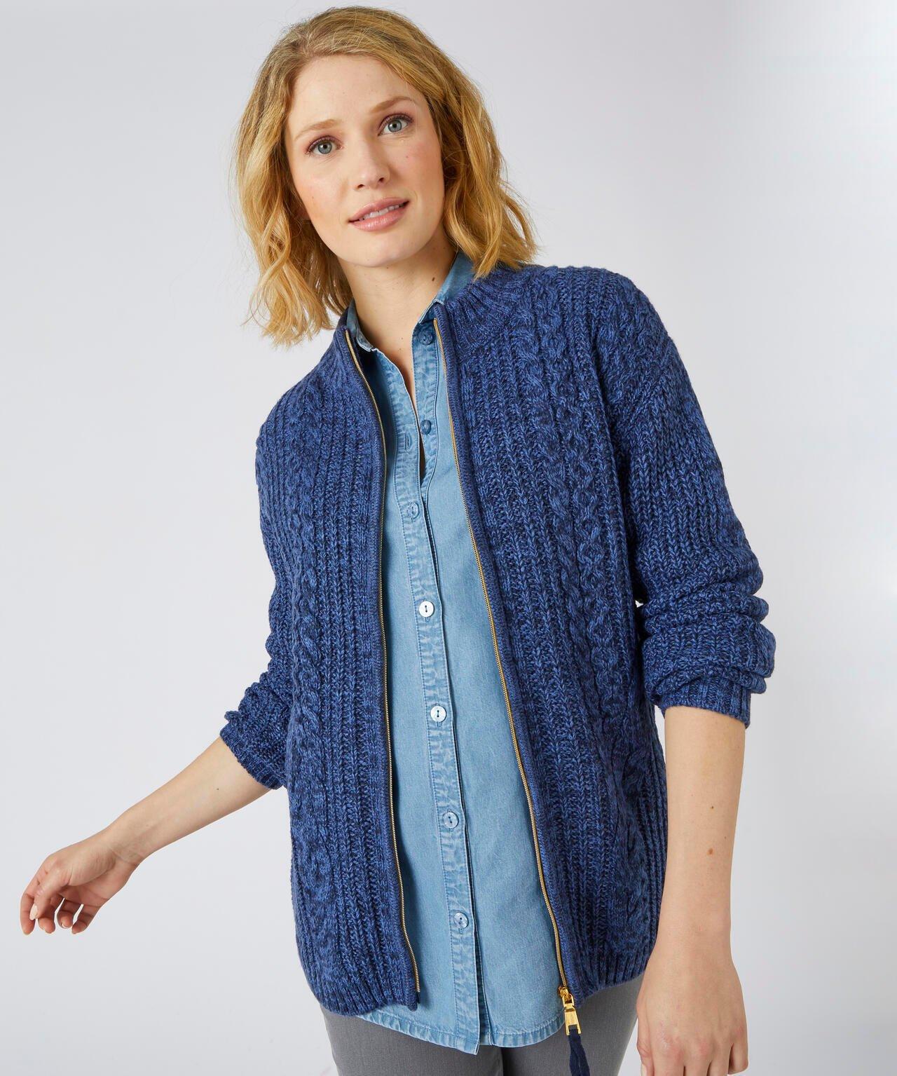 Image of Strickjacke Im Irischen Stil Mit Thermolactyl, Zopfmuster Und Perlstrick. Damen Blau 50/52