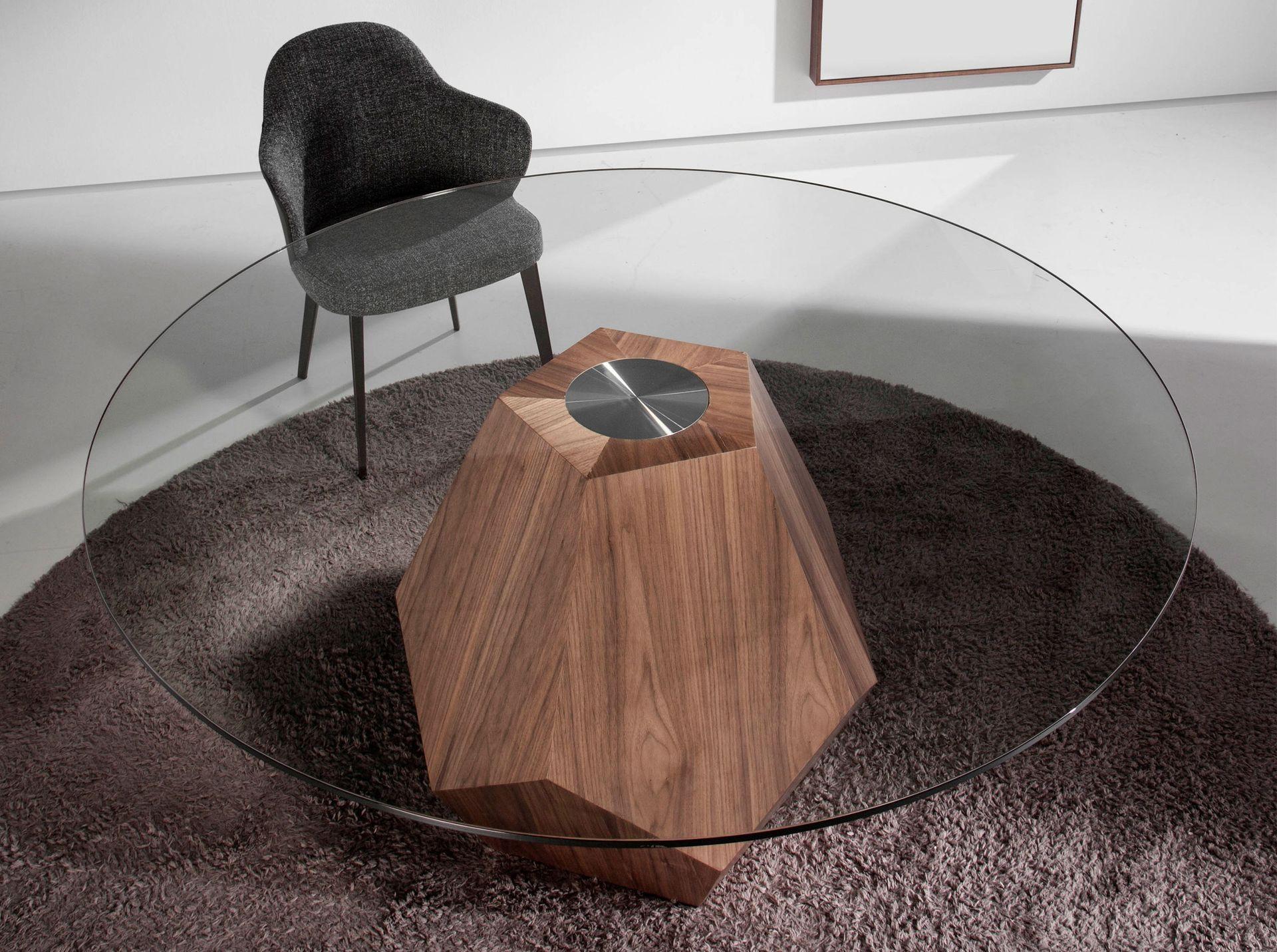 ANGEL CERDA Esstisch runde gehärtetes Glas aus Walnuss  