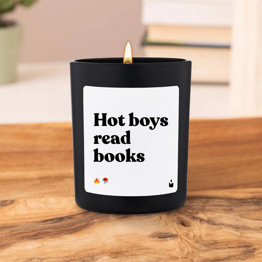 CandleHand Duftkerze Woody Hot boys read books  