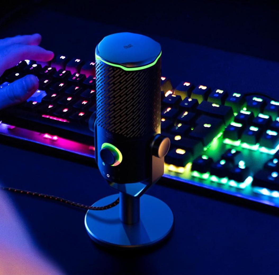 JBL  Quantum Stream Studio, black 