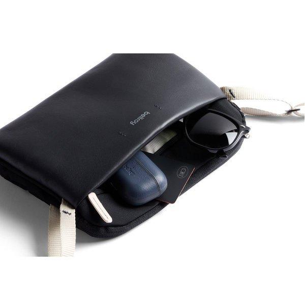 bellroy City Pouch Plus Premium Black Sand  