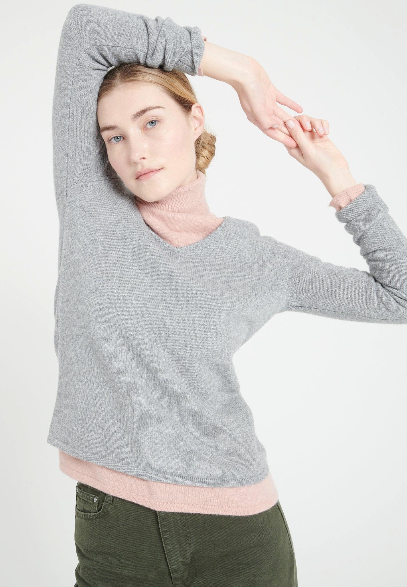 Studio Cashmere8  LILLY 20 Pullover mit V-Ausschnitt 4 Fäden - 100% Kaschmir 